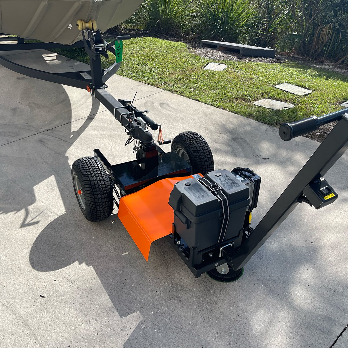 electric heavy duty trailer tug pulling boat